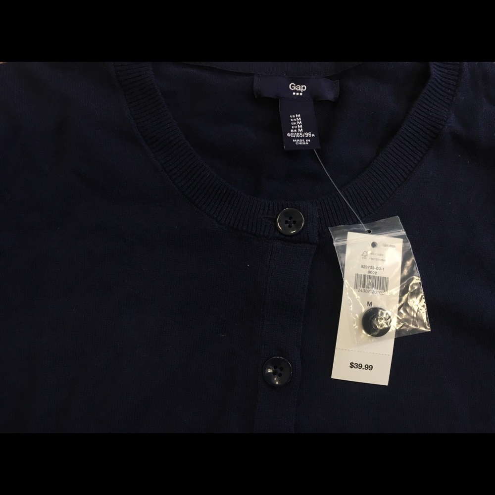 NWT GAP button down sweater - Picture 4 of 4